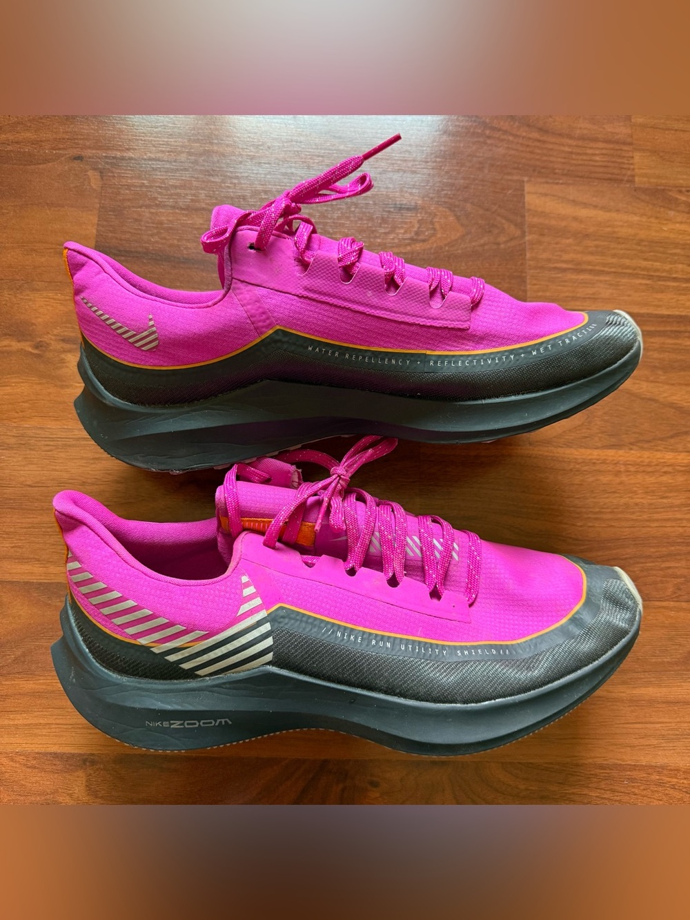Nike Air Zoom Winflo 6 Shield Fire Pink size 11 women's sneakers running shoes